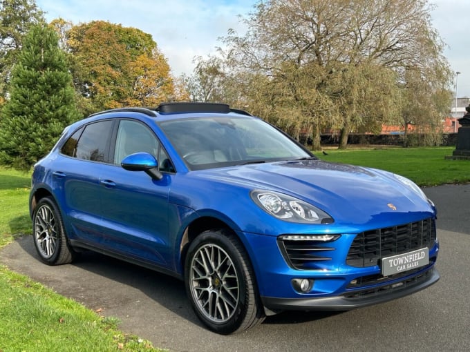 2025 Porsche Macan