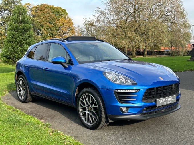 2025 Porsche Macan