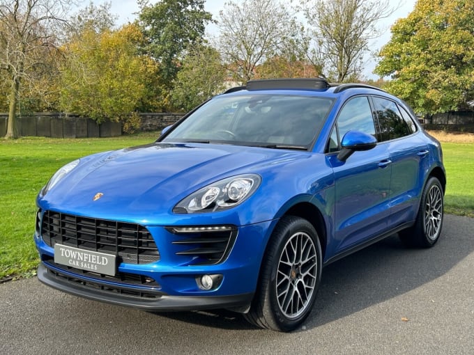 2025 Porsche Macan