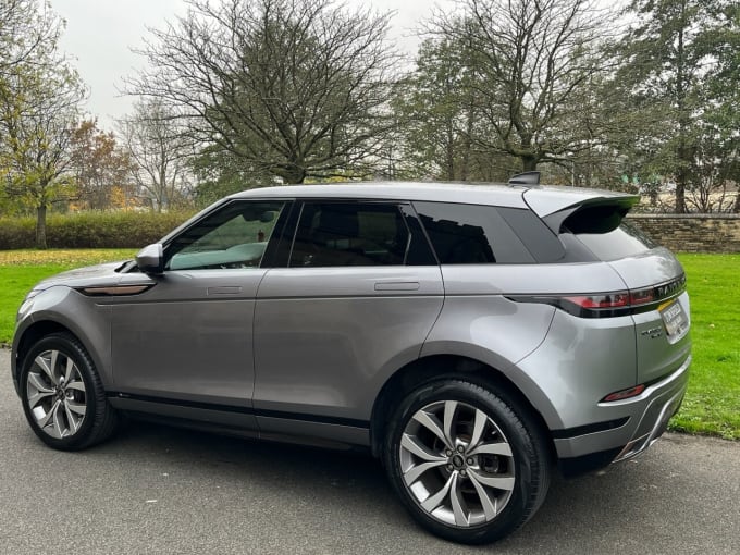 2025 Land Rover Range Rover Evoque