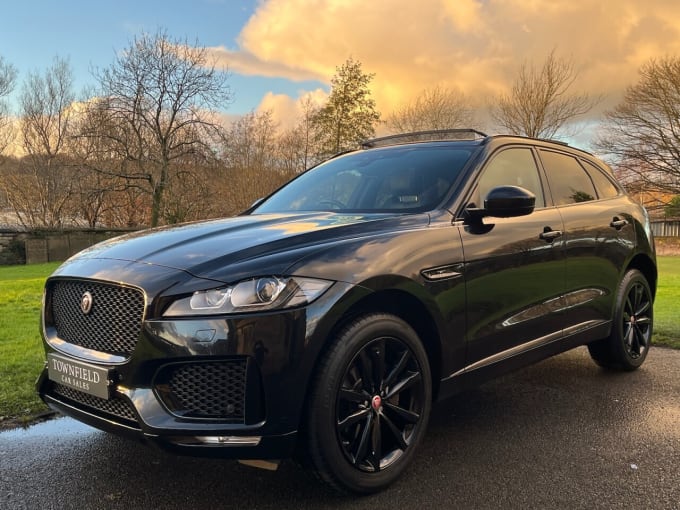 2025 Jaguar F-pace