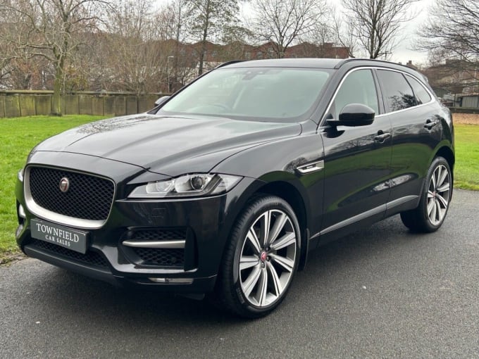 2025 Jaguar F-pace