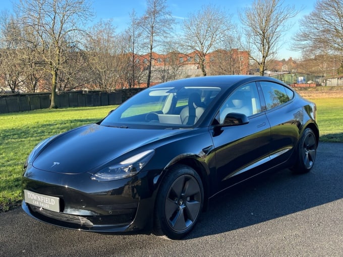 2025 Tesla Model 3