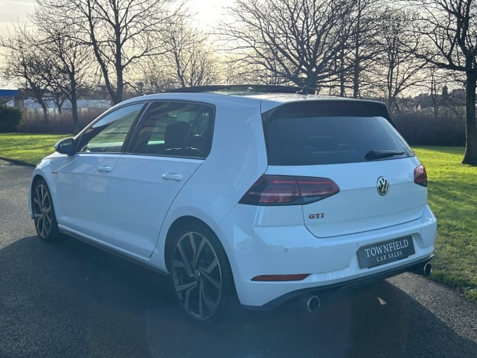 2025 Volkswagen Golf