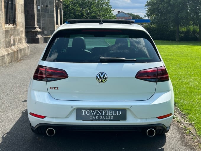 2025 Volkswagen Golf