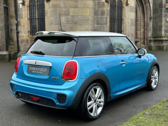 2025 Mini Hatch