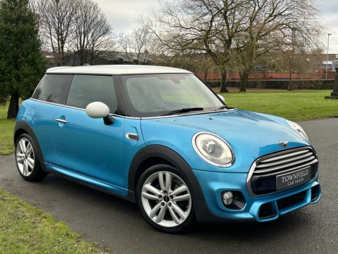 2025 Mini Hatch