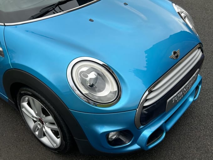 2025 Mini Hatch