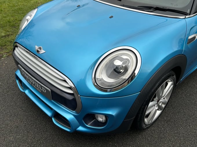 2025 Mini Hatch