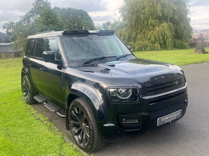 2025 Land Rover Defender