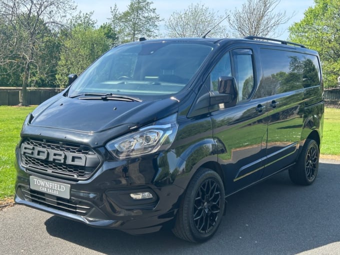 2025 Ford Transit Custom