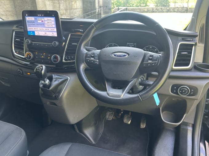 2025 Ford Transit Custom