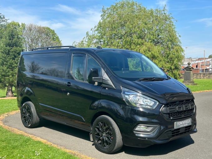 2025 Ford Transit Custom
