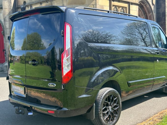 2025 Ford Transit Custom