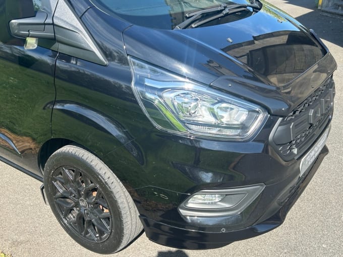 2025 Ford Transit Custom
