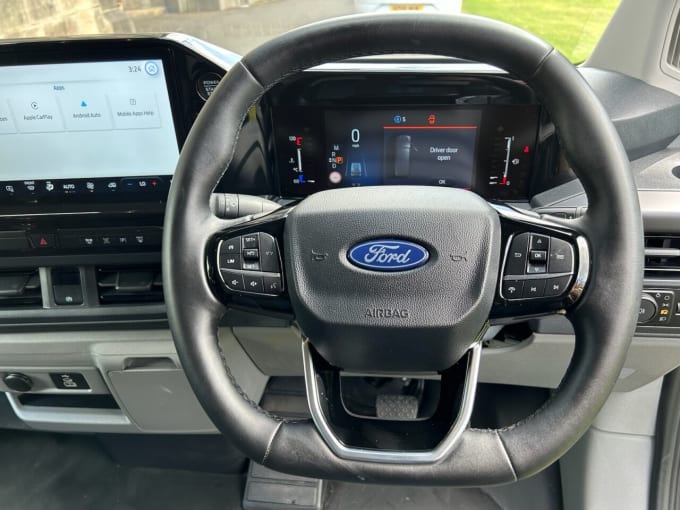 2025 Ford Transit Custom