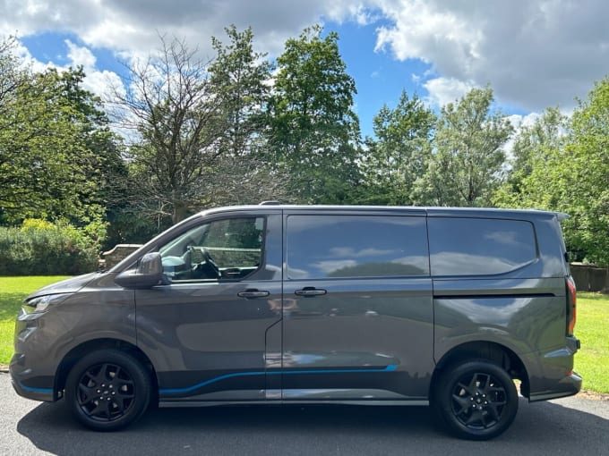 2025 Ford Transit Custom