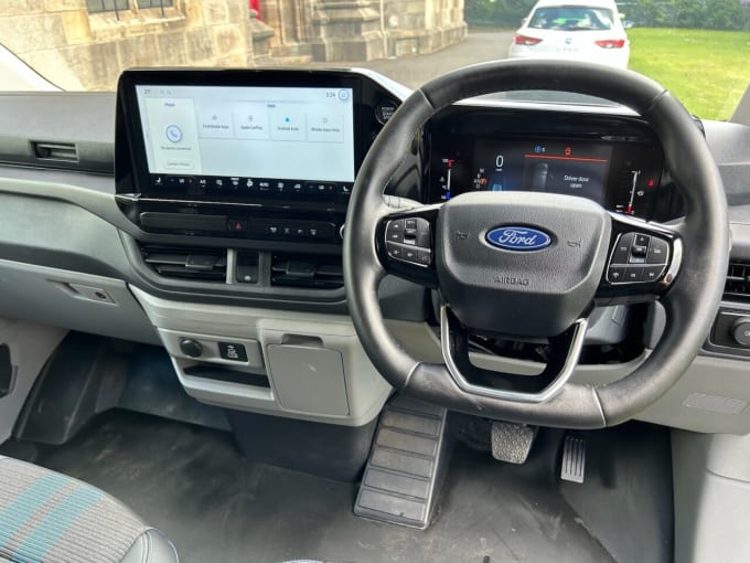 2025 Ford Transit Custom