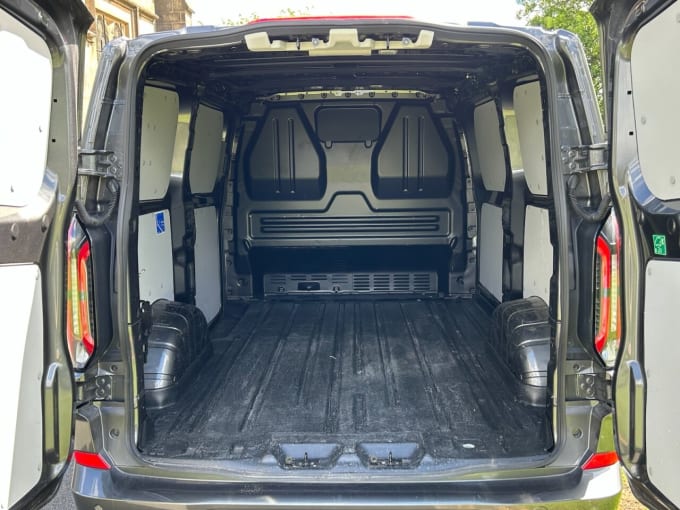 2025 Ford Transit Custom