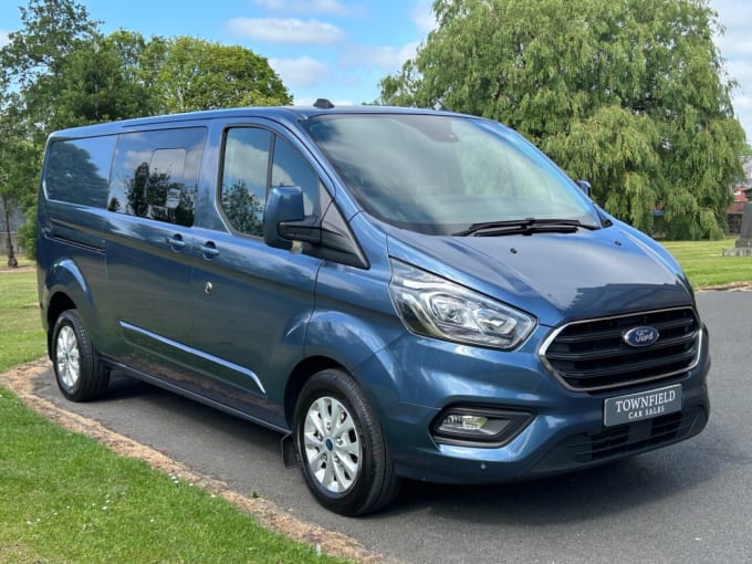 2025 Ford Transit Custom
