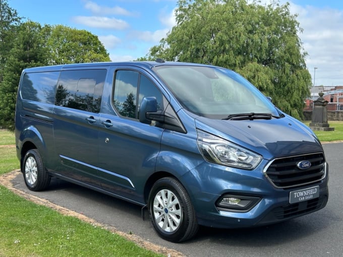 2025 Ford Transit Custom