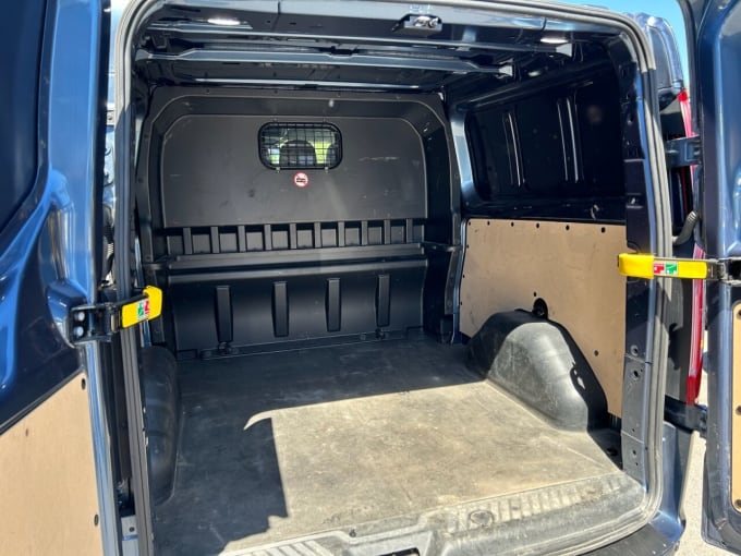 2025 Ford Transit Custom