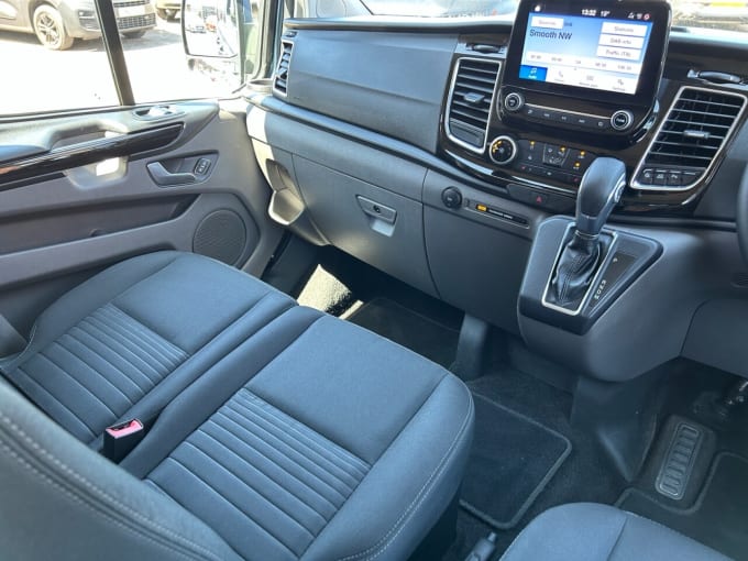 2025 Ford Transit Custom