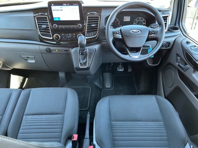2025 Ford Transit Custom