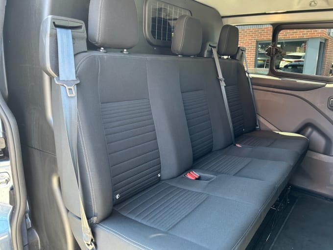 2025 Ford Transit Custom