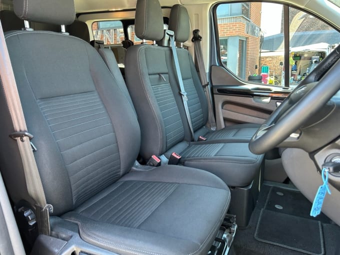 2025 Ford Transit Custom