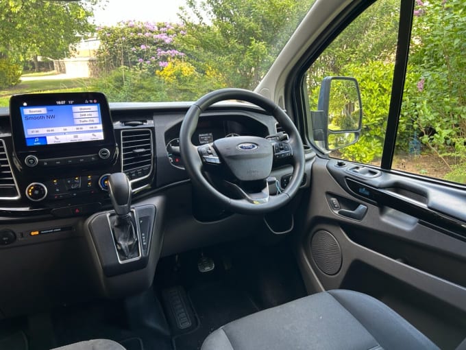 2025 Ford Transit Custom