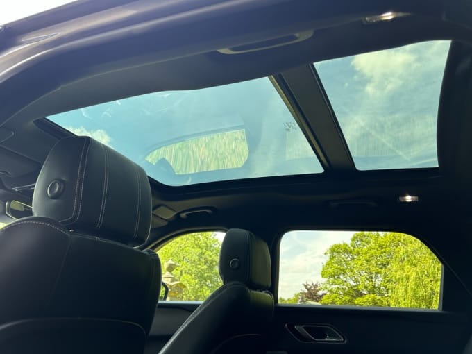 2025 Land Rover Range Rover Velar