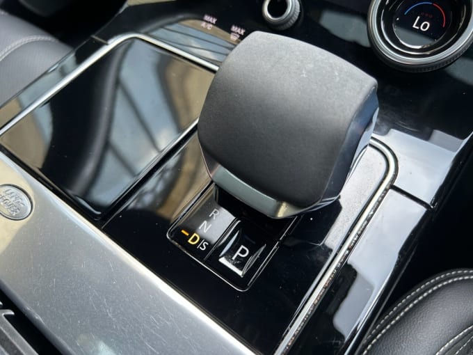2025 Land Rover Range Rover Velar