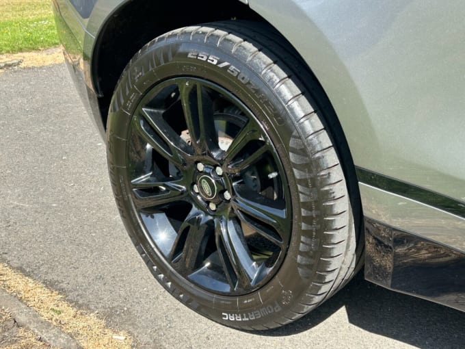 2025 Land Rover Range Rover Velar