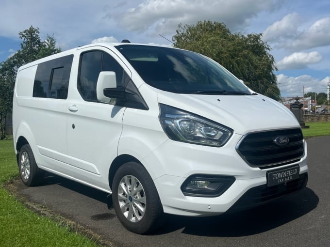 2025 Ford Transit Custom