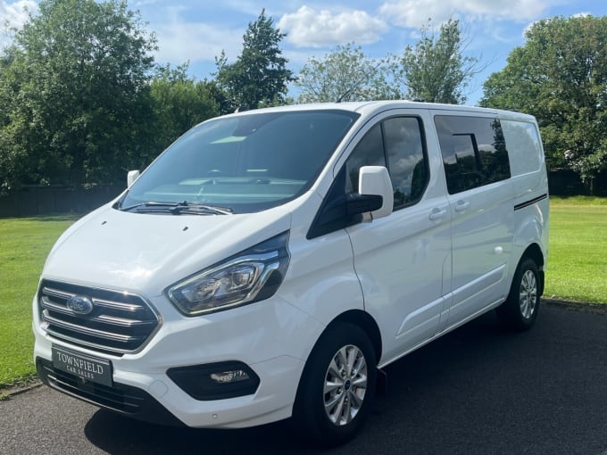 2025 Ford Transit Custom