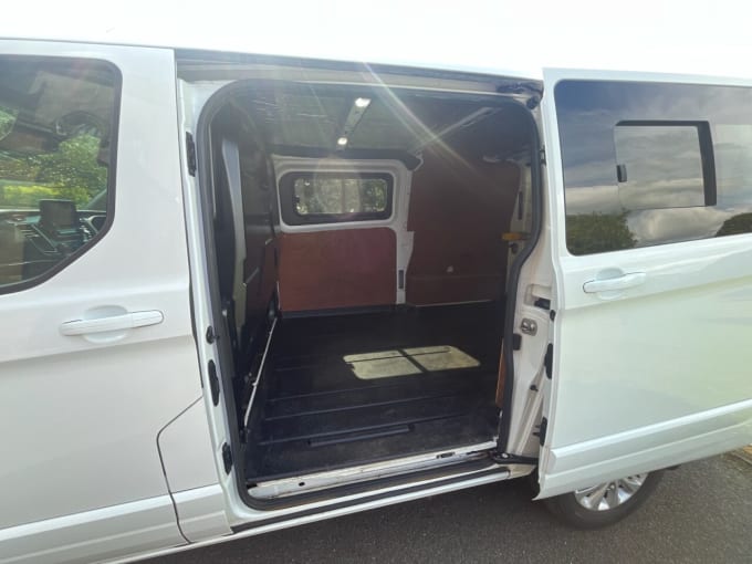 2025 Ford Transit Custom