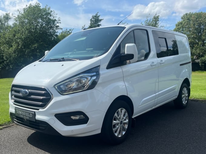 2025 Ford Transit Custom