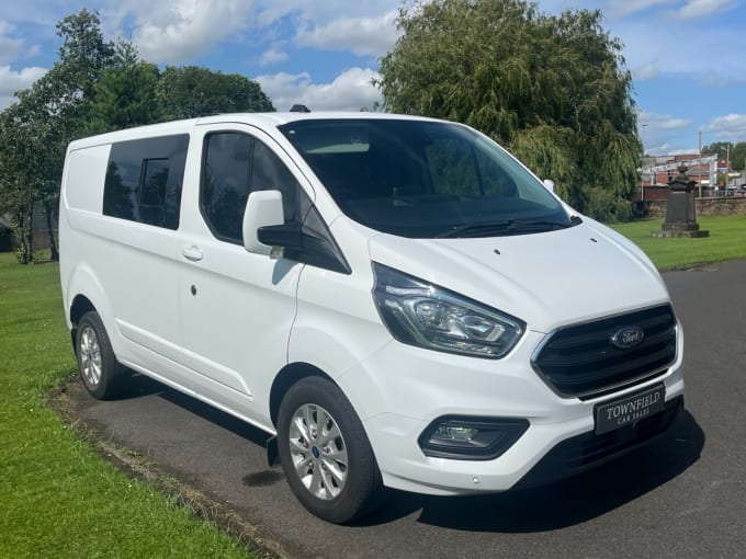 2025 Ford Transit Custom