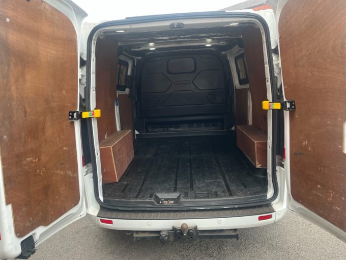 2025 Ford Transit Custom