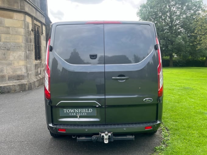 2025 Ford Transit Custom