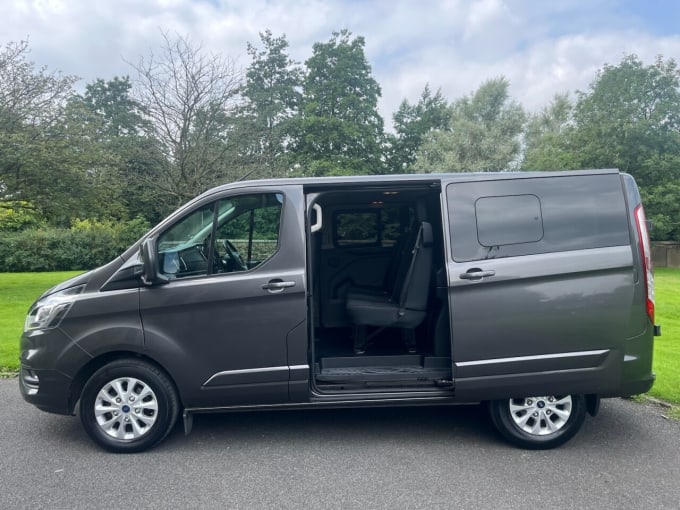 2025 Ford Transit Custom