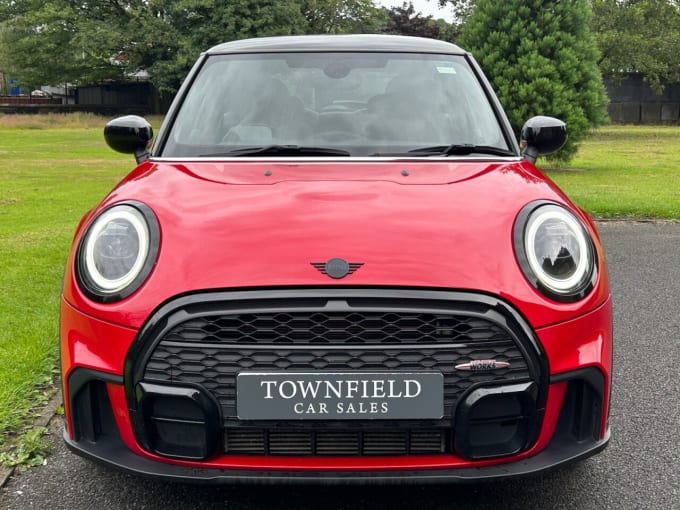2025 Mini Hatch