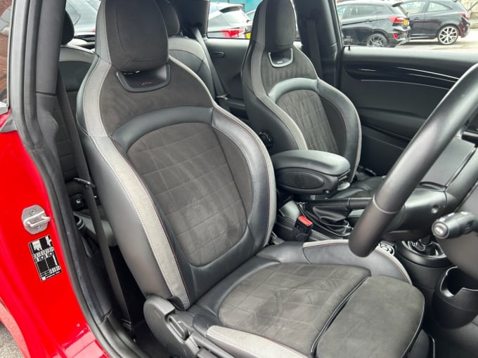 2025 Mini Hatch