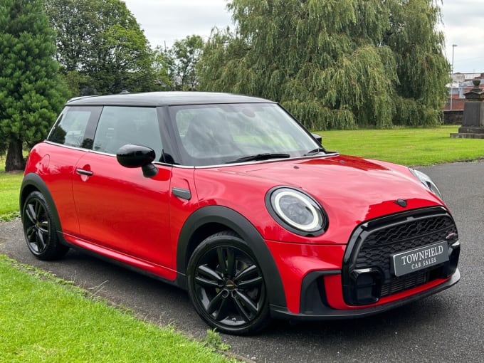 2025 Mini Hatch