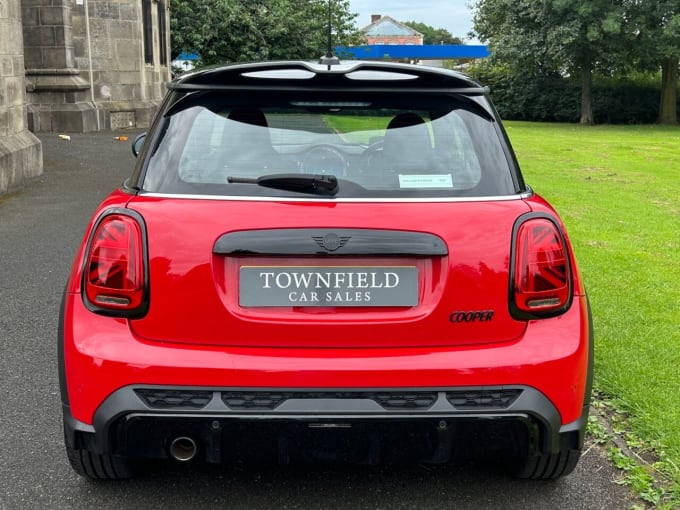 2025 Mini Hatch