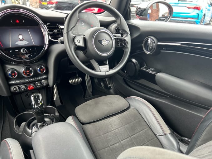 2025 Mini Hatch