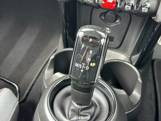 2025 Mini Hatch