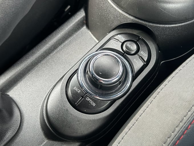 2025 Mini Hatch