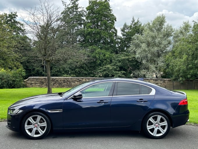 2025 Jaguar Xe